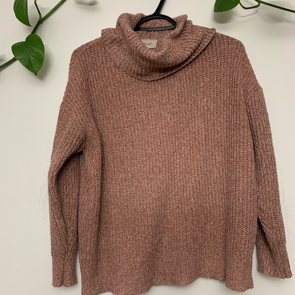 Becaal turtleneck pink sweater small